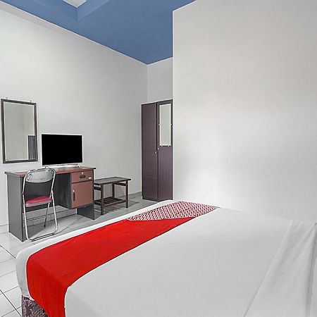 Oyo Life 90589 Palem Garden Hotel Tulungagung Exteriér fotografie