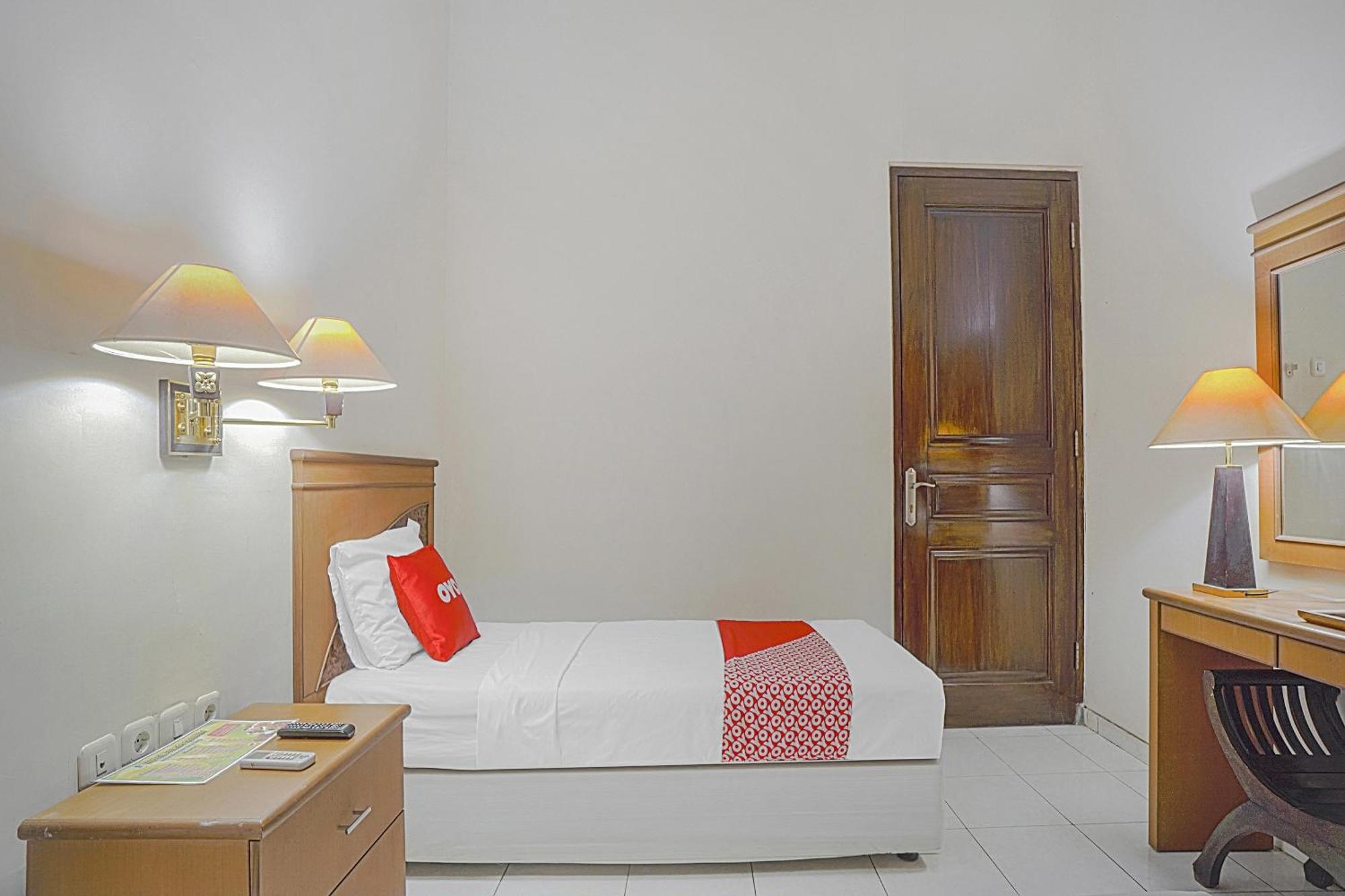Oyo Life 90589 Palem Garden Hotel Tulungagung Exteriér fotografie