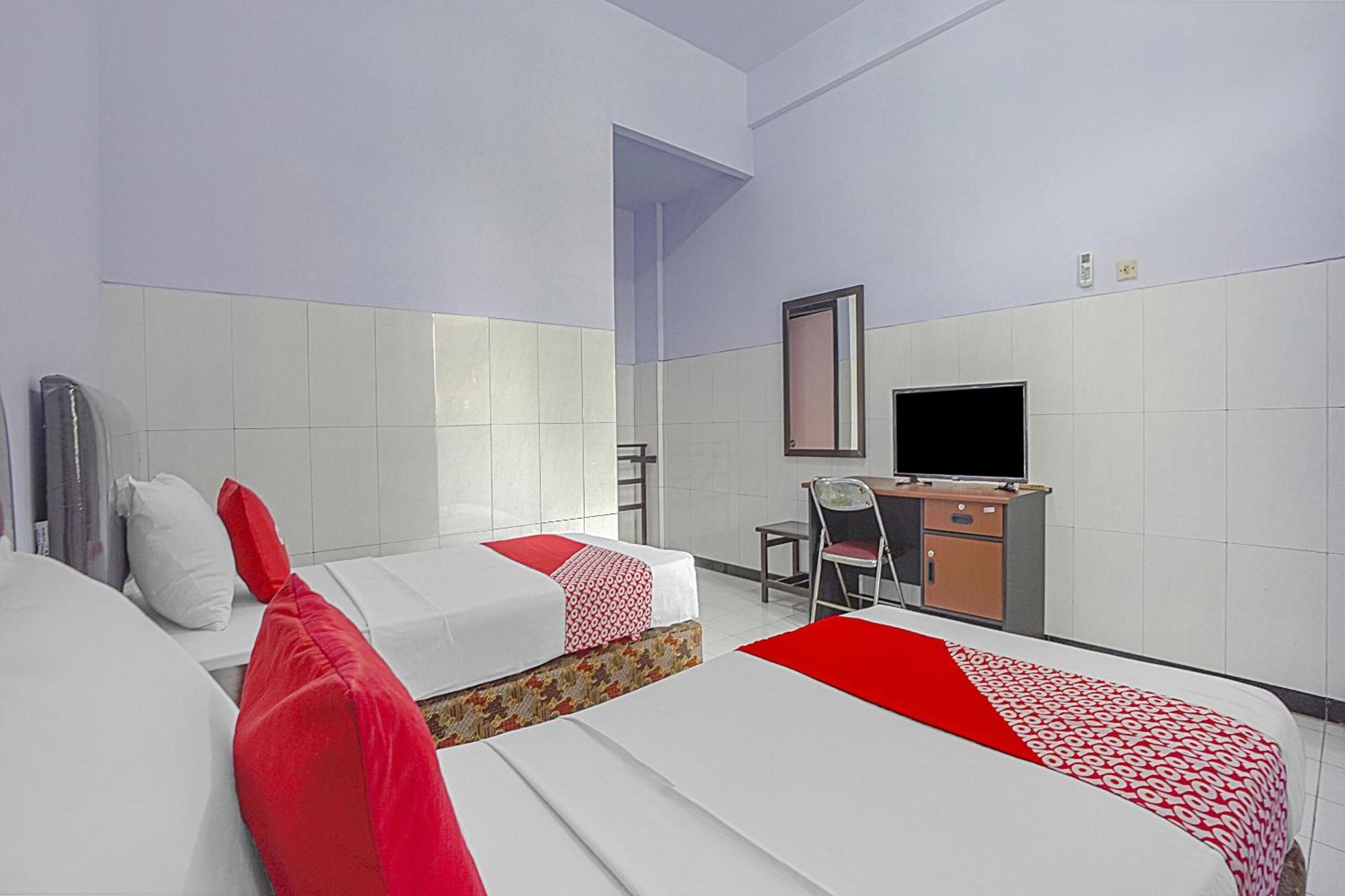 Oyo Life 90589 Palem Garden Hotel Tulungagung Exteriér fotografie