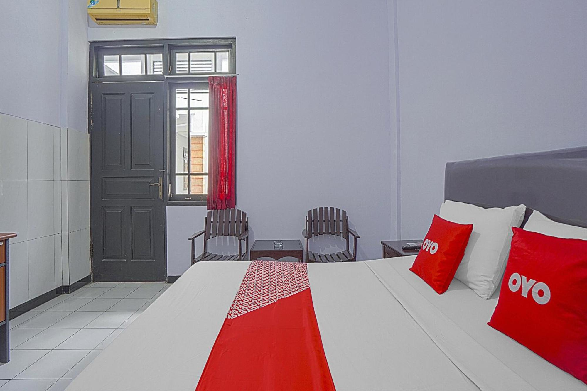 Oyo Life 90589 Palem Garden Hotel Tulungagung Exteriér fotografie