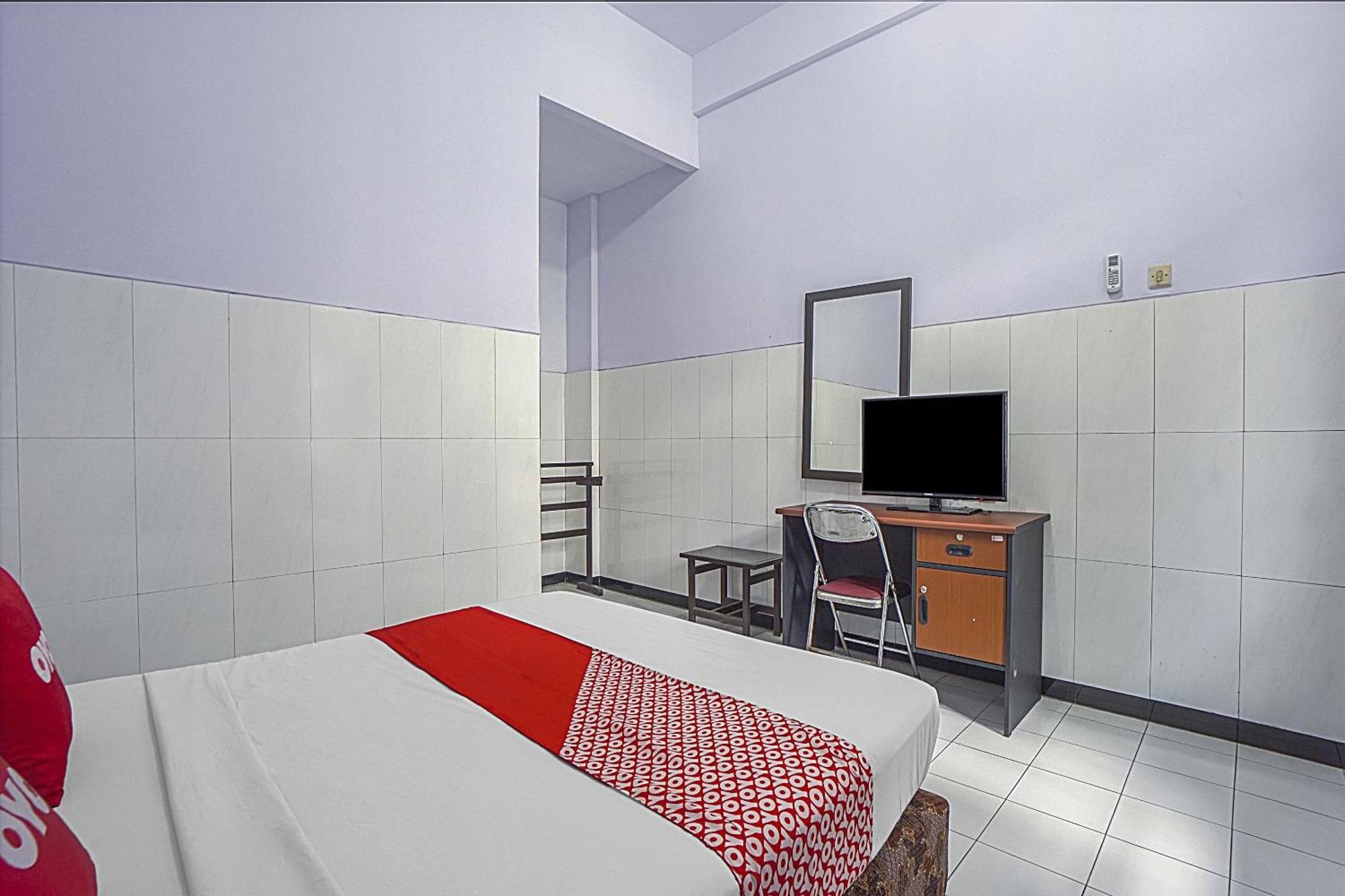 Oyo Life 90589 Palem Garden Hotel Tulungagung Exteriér fotografie