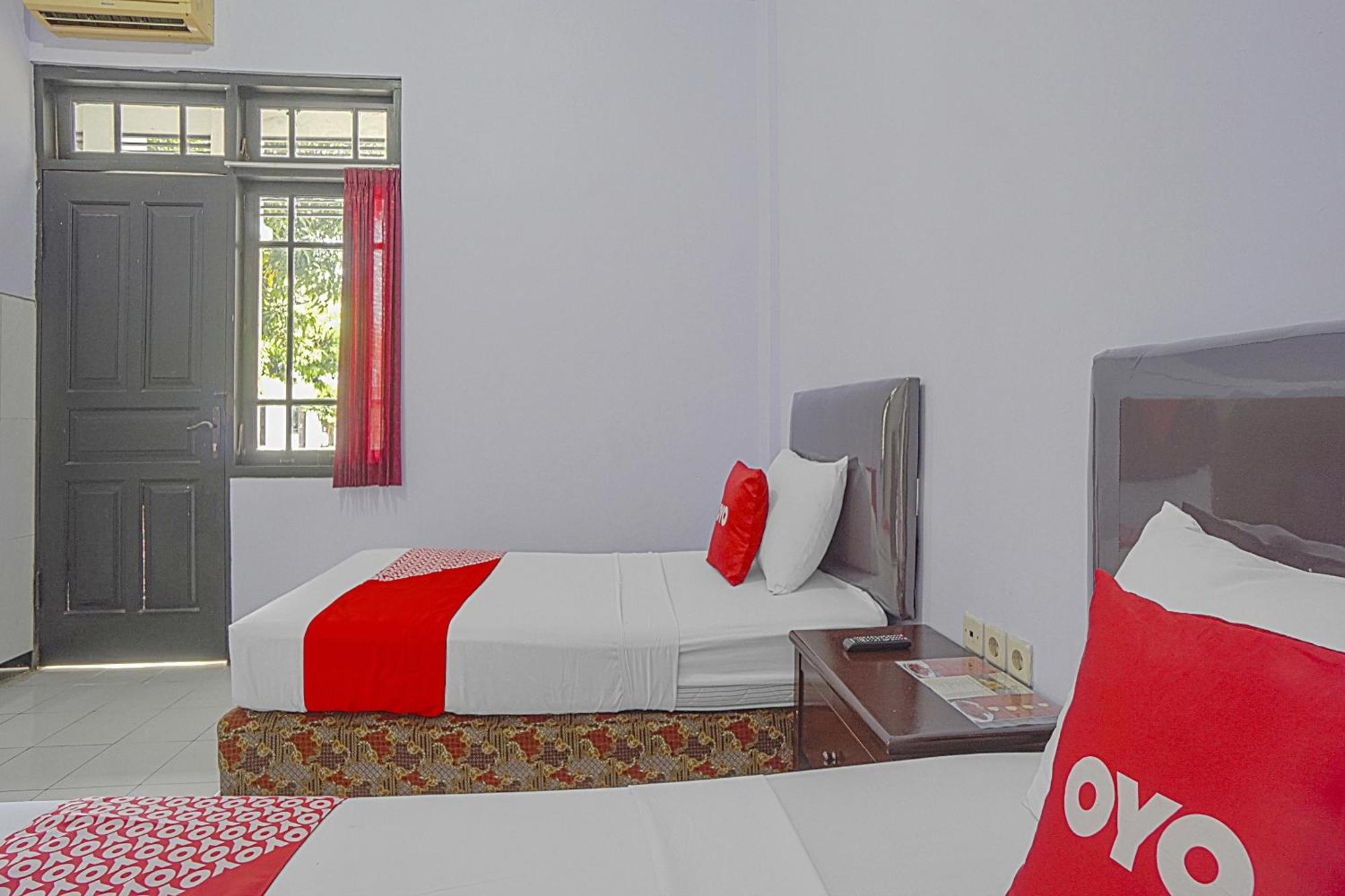 Oyo Life 90589 Palem Garden Hotel Tulungagung Exteriér fotografie