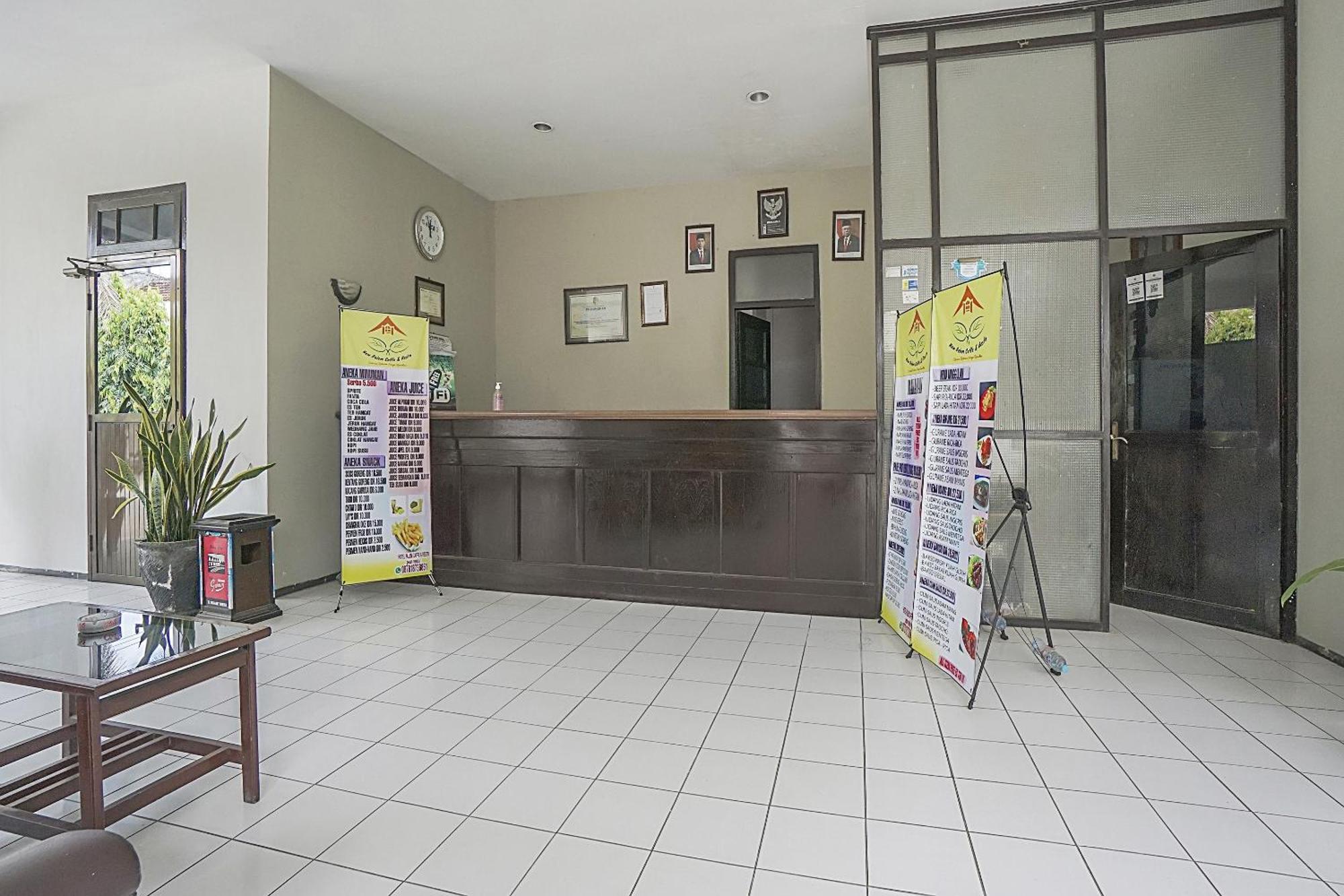Oyo Life 90589 Palem Garden Hotel Tulungagung Exteriér fotografie